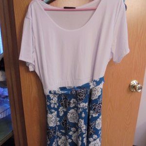 Block Tie-Waist-a Line Dress NWOT